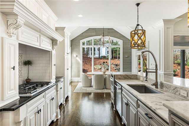 215 Six Hills Lane, Milton, GA 30004