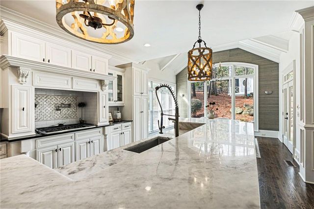 215 Six Hills Lane, Milton, GA 30004