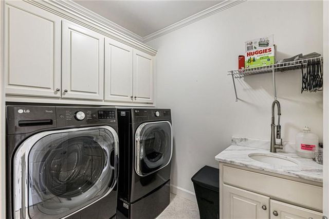 215 Six Hills Lane, Milton, GA 30004