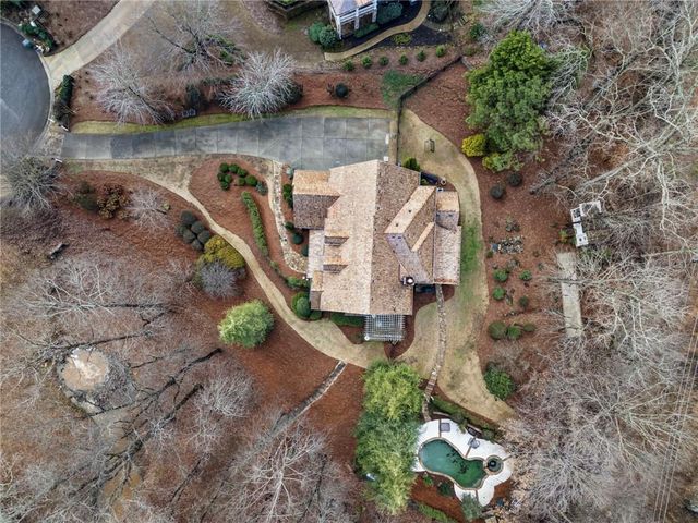 215 Six Hills Lane, Milton, GA 30004