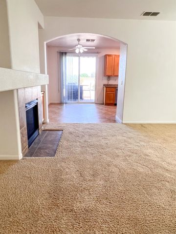 3537 Velvet Leaf St, Plumas Lake, CA 95961