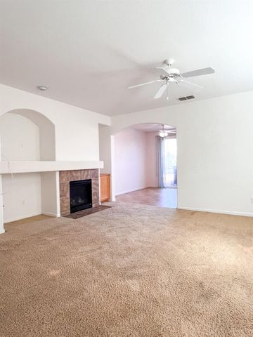 3537 Velvet Leaf St, Plumas Lake, CA 95961