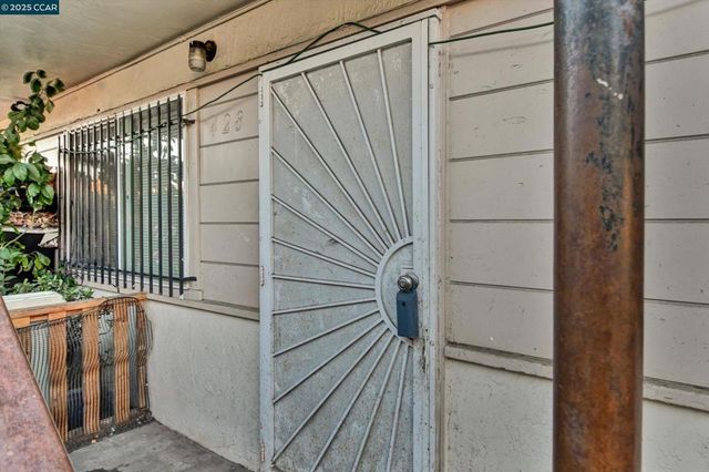 428 9th St, Richmond, CA 94804