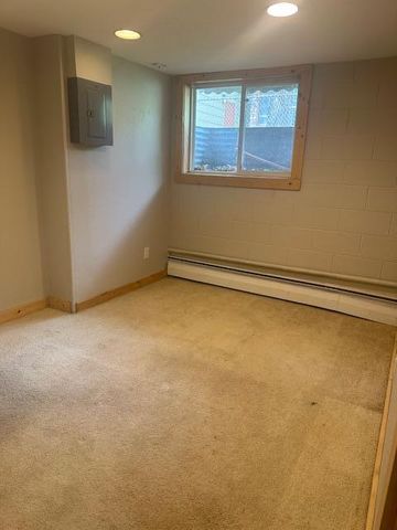 627 7th Avenue S, Saint Cloud, MN 56301