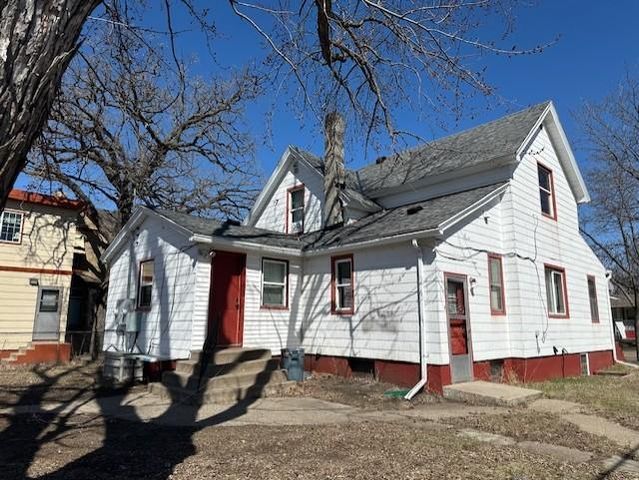 627 7th Avenue S, Saint Cloud, MN 56301