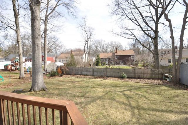 633 Norwood Dr, Westfield Town, NJ 07090