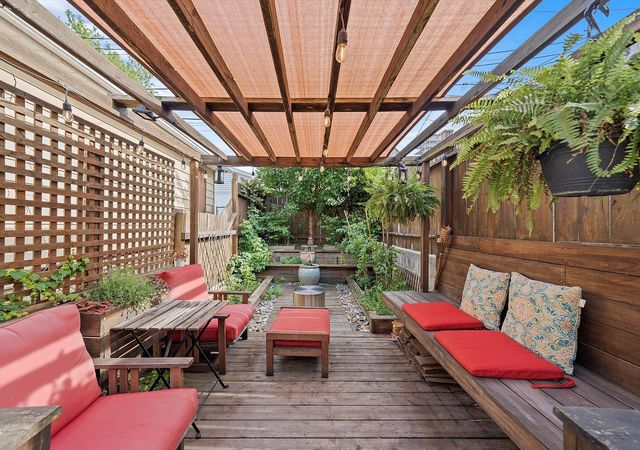 1025 W 31st Place G, Chicago, IL 60608