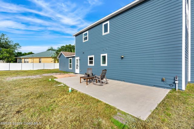 1210 Holopaw Court SE, Palm Bay, FL 32909