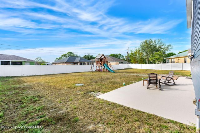 1210 Holopaw Court SE, Palm Bay, FL 32909