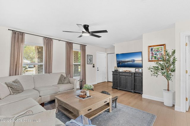 1210 Holopaw Court SE, Palm Bay, FL 32909