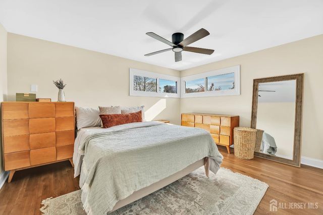 99 Cameo Place, Colonia, NJ 07067