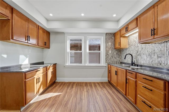 142 Lonsdale Road, Buffalo, NY 14208