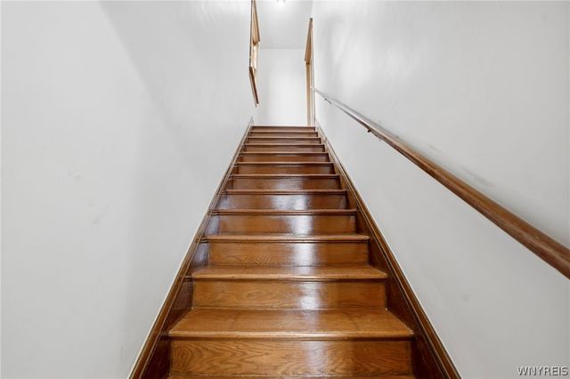 142 Lonsdale Road, Buffalo, NY 14208