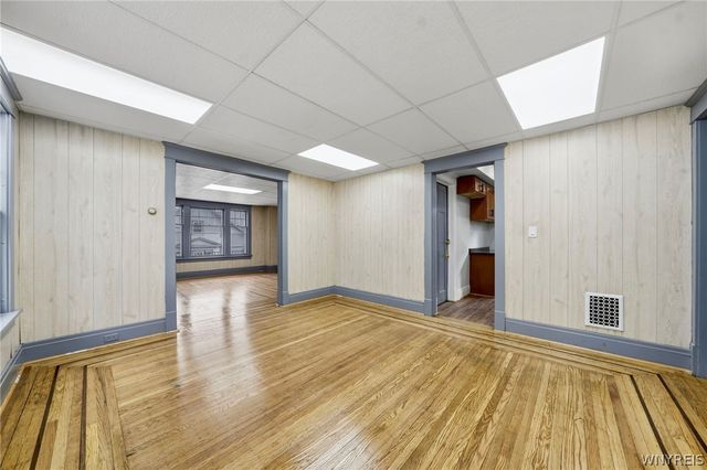 142 Lonsdale Road, Buffalo, NY 14208