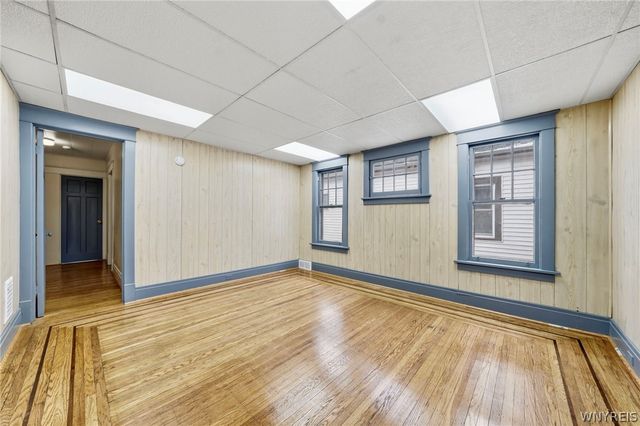 142 Lonsdale Road, Buffalo, NY 14208