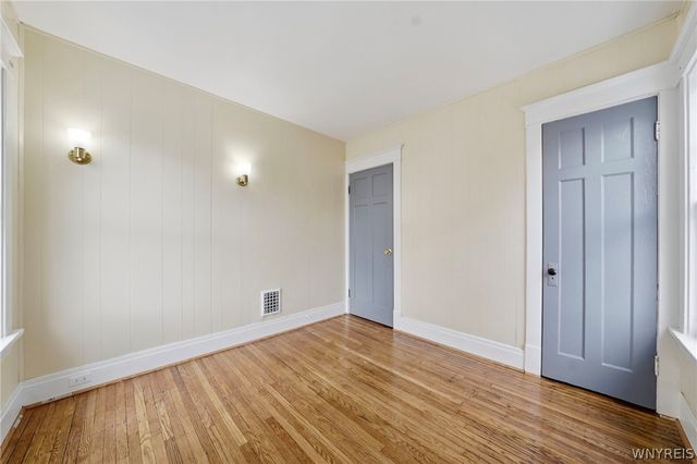 142 Lonsdale Road, Buffalo, NY 14208