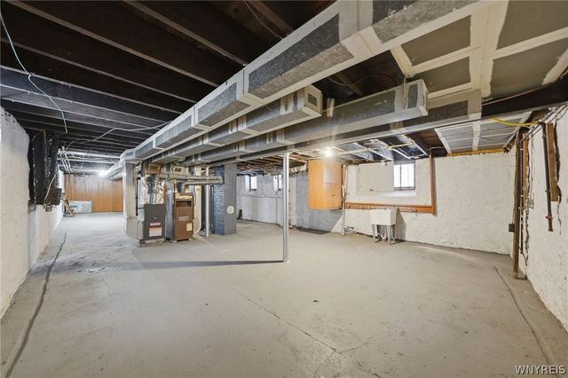 142 Lonsdale Road, Buffalo, NY 14208