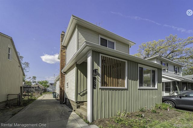 575 E Drayton Street, Ferndale, MI 48220