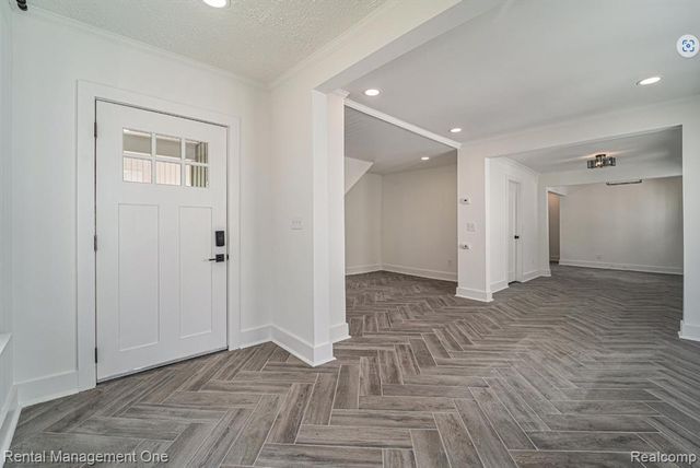 575 E Drayton Street, Ferndale, MI 48220