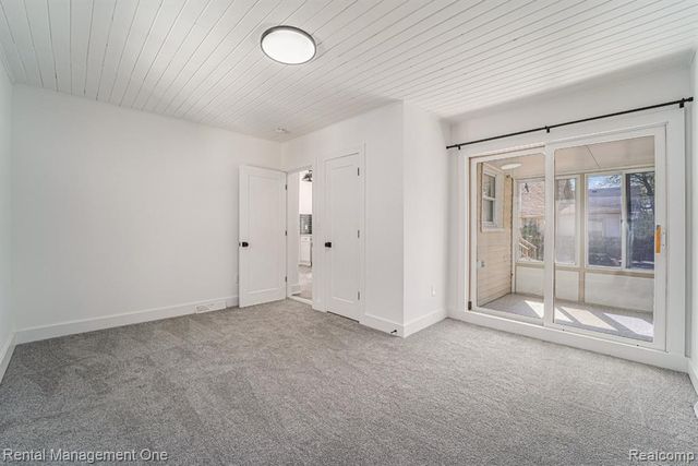 575 E Drayton Street, Ferndale, MI 48220