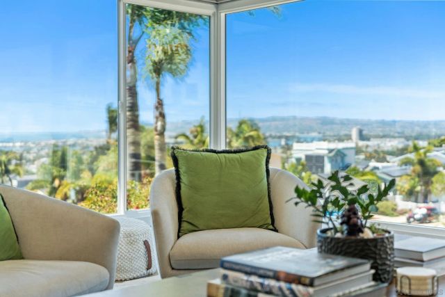 4483 Saratoga, San Diego, CA 92107