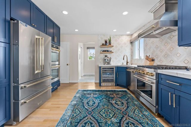 4483 Saratoga, San Diego, CA 92107