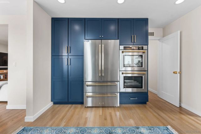 4483 Saratoga, San Diego, CA 92107