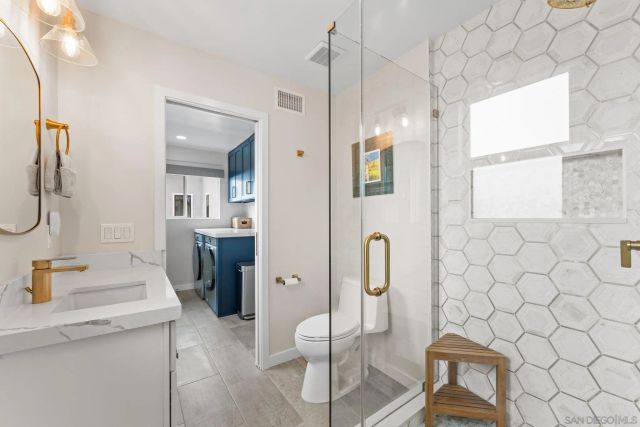 4483 Saratoga, San Diego, CA 92107