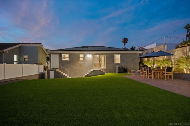 4483 Saratoga, San Diego, CA 92107