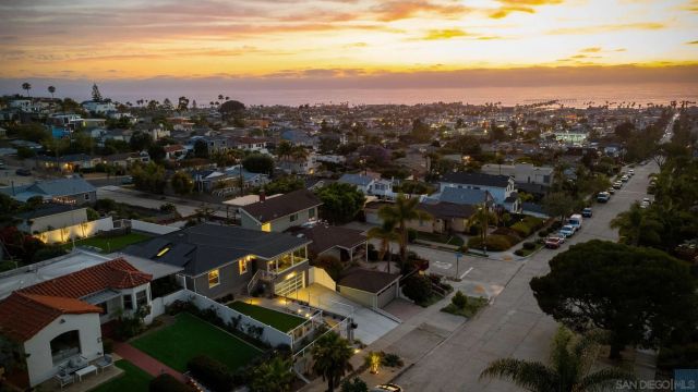 4483 Saratoga, San Diego, CA 92107