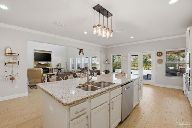 2961 Gemstone Cir, Pace, FL 32571