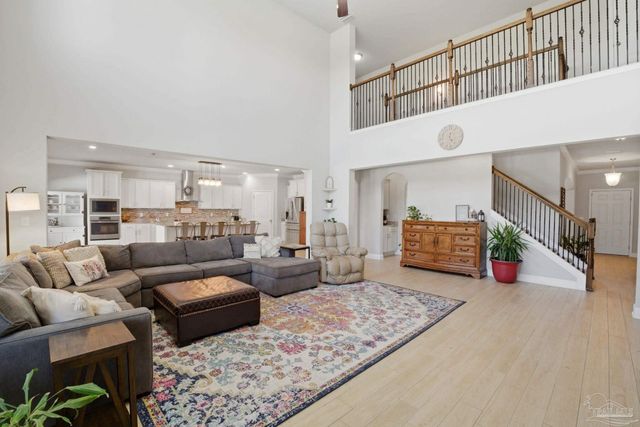 2961 Gemstone Cir, Pace, FL 32571