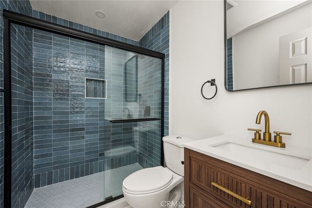 2430 W Bennett, Compton, CA 90220