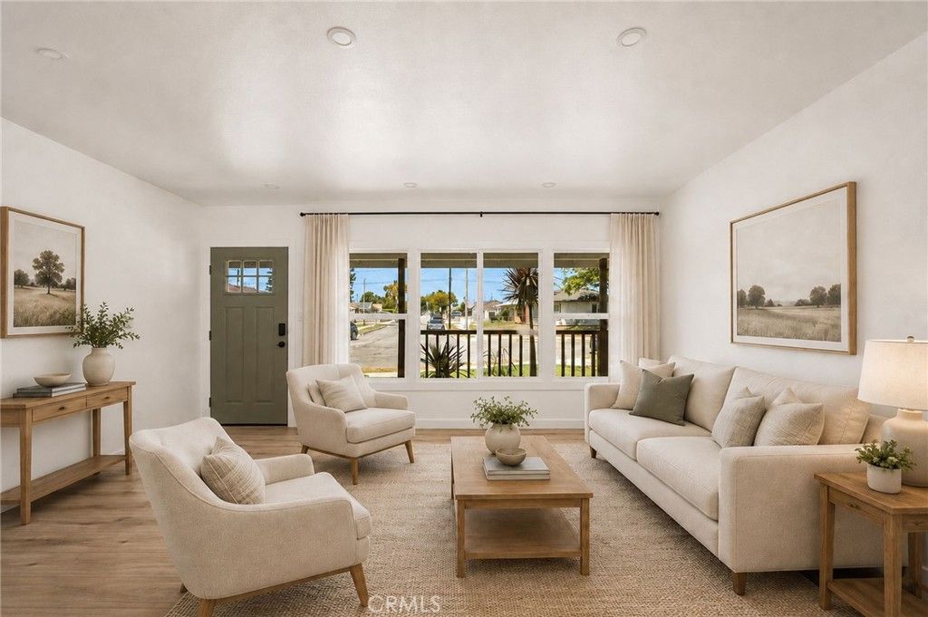 2430 W Bennett, Compton, CA 90220 — photo 4