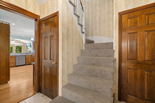 63 Oakdale Ave, Dedham, MA 02026
