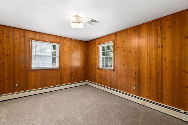 63 Oakdale Ave, Dedham, MA 02026