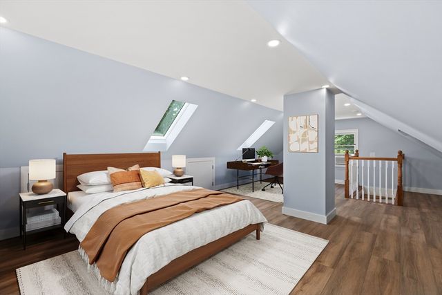 63 Oakdale Ave, Dedham, MA 02026