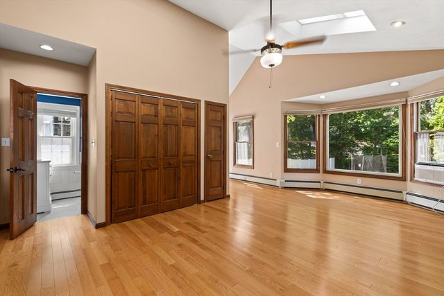 63 Oakdale Ave, Dedham, MA 02026