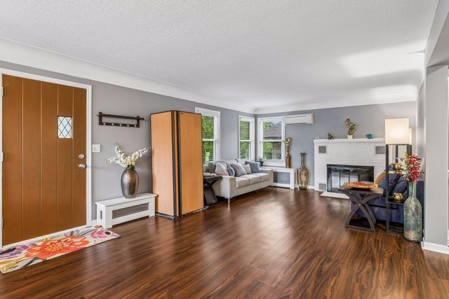 2940 Maryland Avenue S, Saint Louis Park, MN 55426