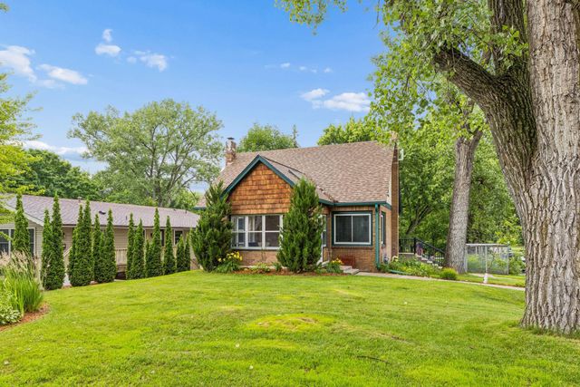 2940 Maryland Avenue S, Saint Louis Park, MN 55426