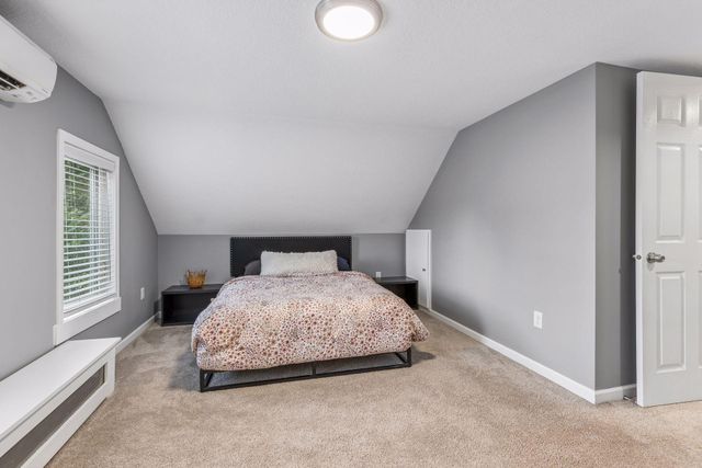 2940 Maryland Avenue S, Saint Louis Park, MN 55426