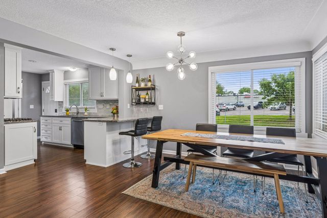 2940 Maryland Avenue S, Saint Louis Park, MN 55426