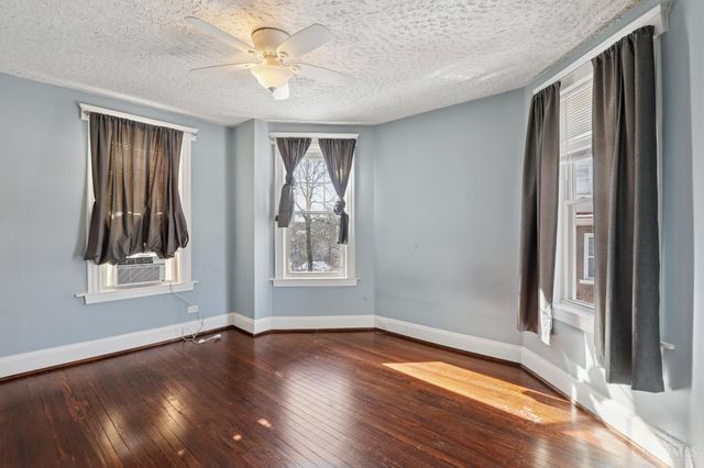 4261 W Eighth Street, Cincinnati, OH 45205