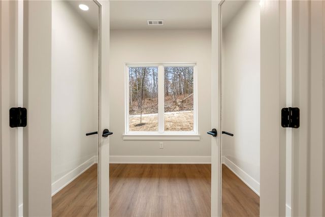 48 Lothian Drive, Bella Vista, AR 72715