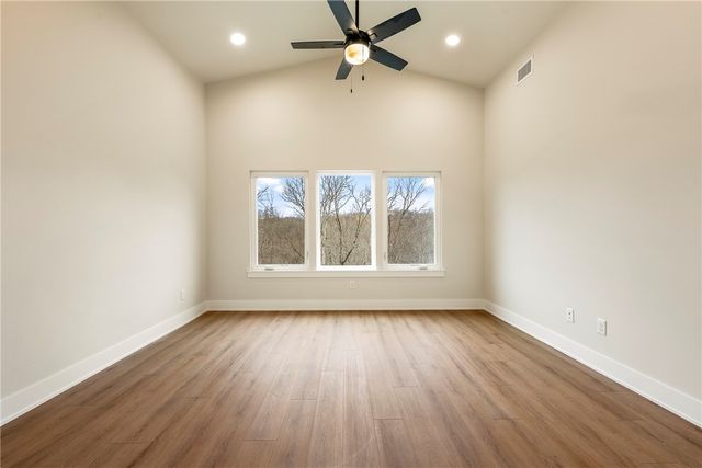 48 Lothian Drive, Bella Vista, AR 72715