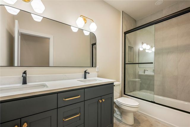 48 Lothian Drive, Bella Vista, AR 72715