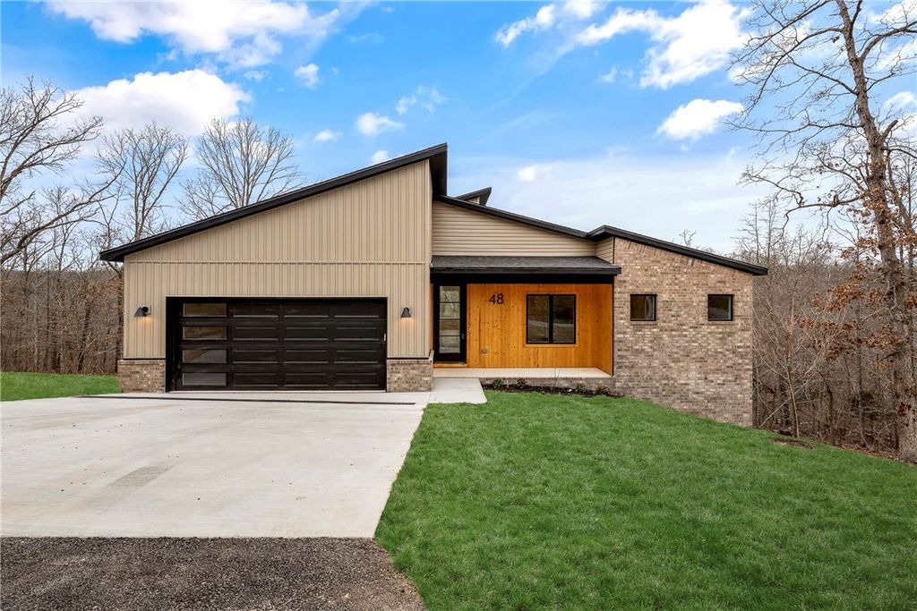 48 Lothian Drive, Bella Vista, AR 72715