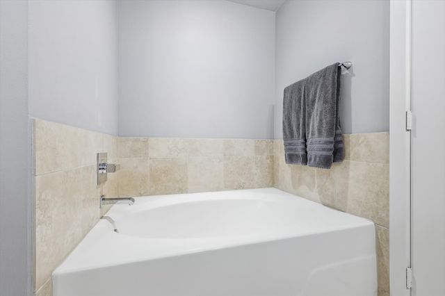 4411 Bowser Avenue 310, Dallas, TX 75219