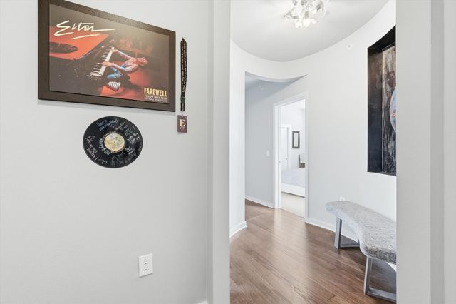 4411 Bowser Avenue 310, Dallas, TX 75219