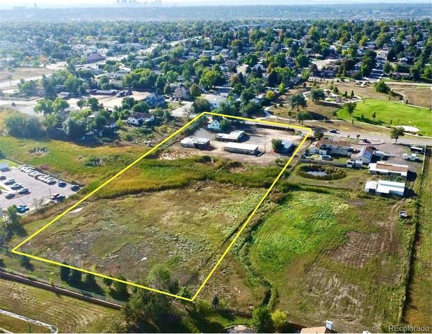 5555 W 69th Avenue, Arvada, CO 80003